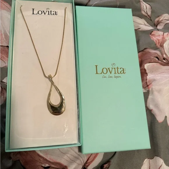 Gold Teardrop Necklace - Picture 1 of 3